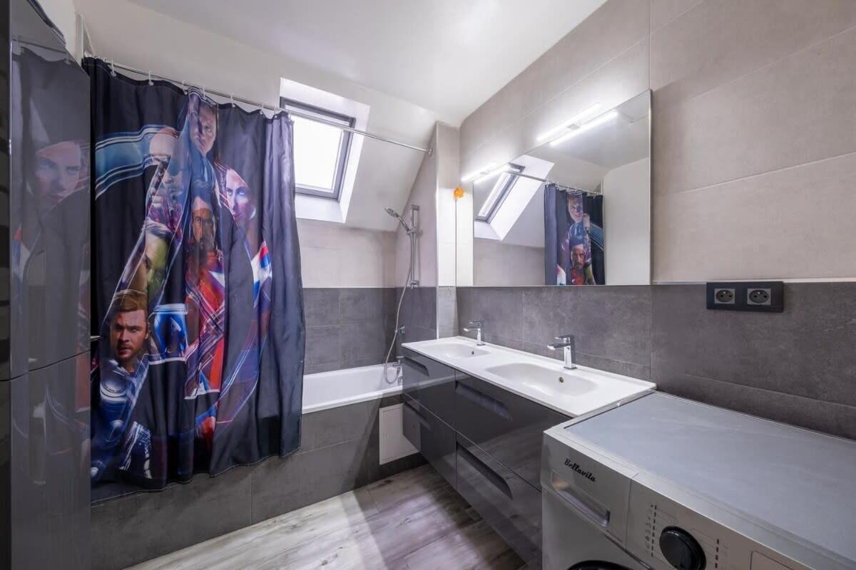Disney Avengers Home Magny-le-Hongre Zewnętrze zdjęcie