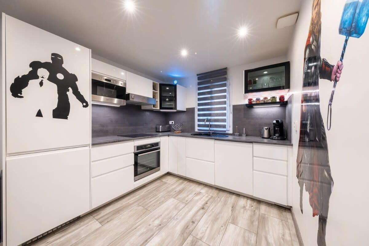 Disney Avengers Home Magny-le-Hongre Zewnętrze zdjęcie